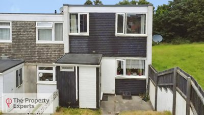Property on Saunders Walk, PL6 6PB