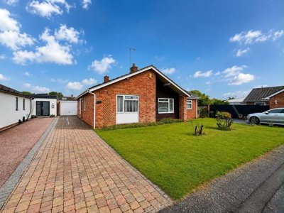 Property on Littlemeer, PE2 5HL