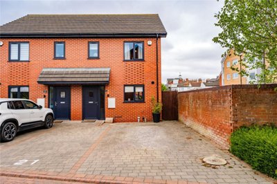 Property on Winter Gardens Close, DN35 0AT