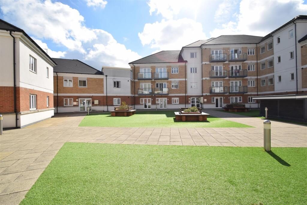 Property main image