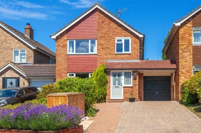 Property on Pinecroft, SL7 3BJ