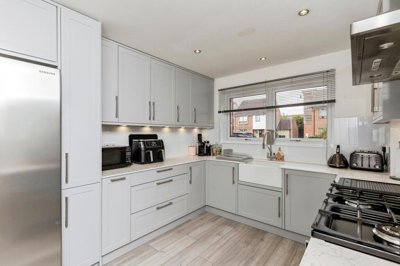 Property on Delrogue Road, RH11 7GG