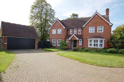 Property on The Haydens, TN9 1NS