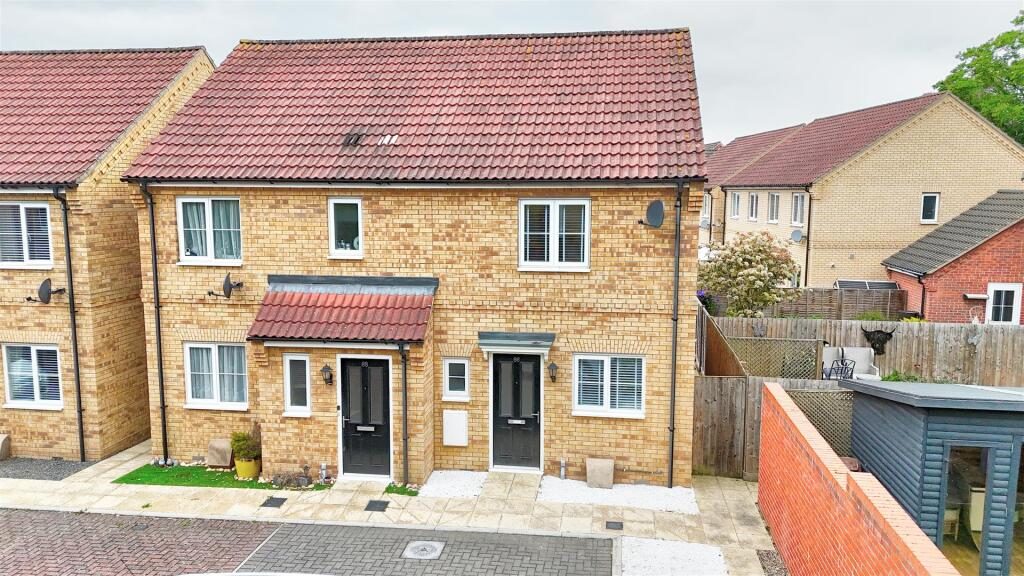 Property main image