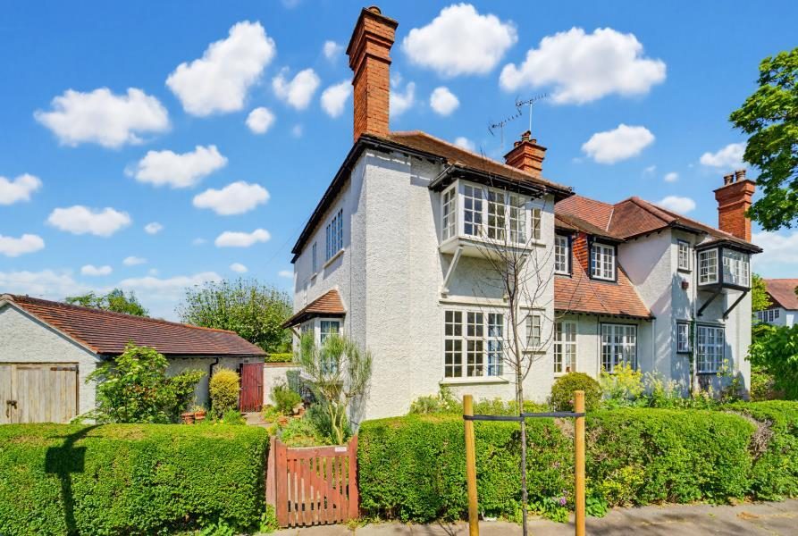 Terraced House