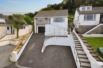 Property on Milton Park, TQ5 0AT