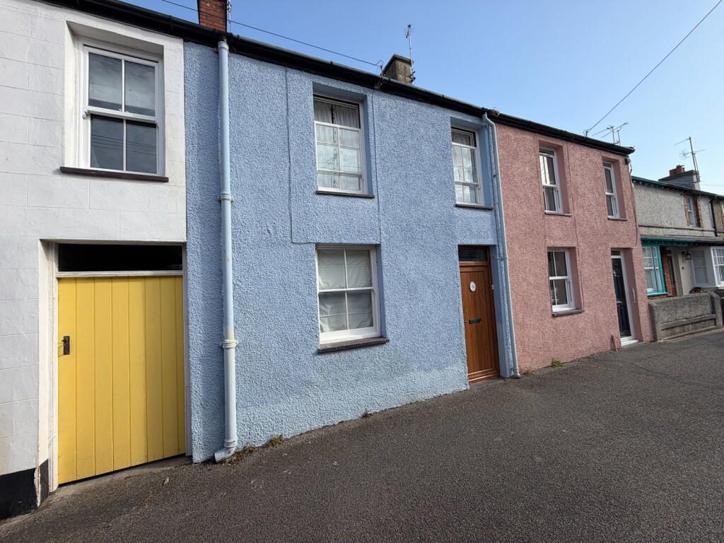 Property main image