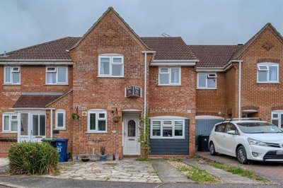 Property on Cloverfields, SP8 4UP