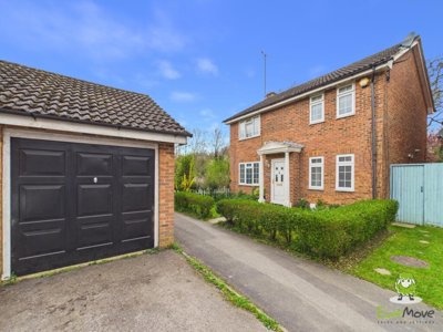 Property on Saffron Close, RG24 8XQ