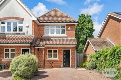 Property on GU22 9LA