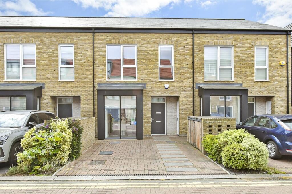 Terraced House