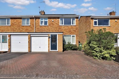 Property on Eastwood Grove, CV21 4DP