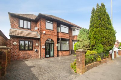 Property on Shackliffe Road, M40 5GQ