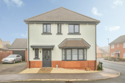 Property on Alder Way, CO10 1BH