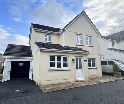 Property on Ashgrove, SA15 5LB