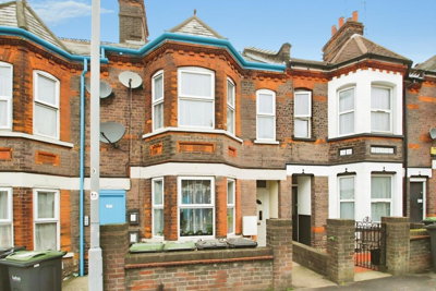 Property on High Town Road, LU2 0BZ