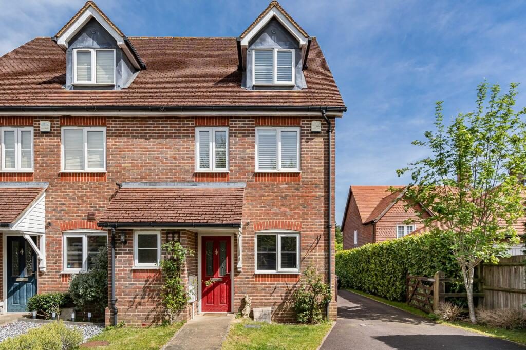 Terraced House