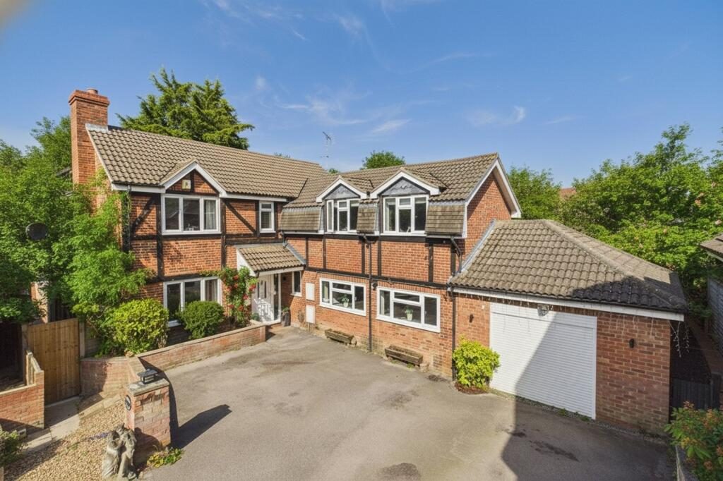 Property main image