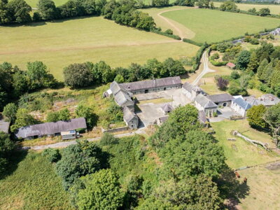 Property on SA37 0ET