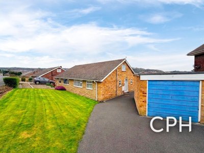 Property on Oriel Close, YO11 2TE