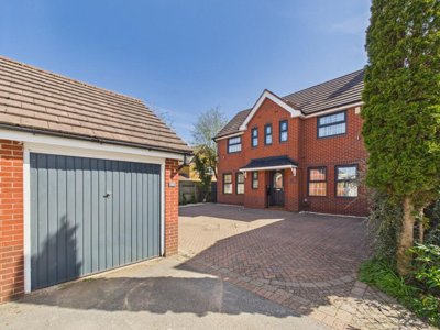 Property on Bramble Croft, NG17 1HJ