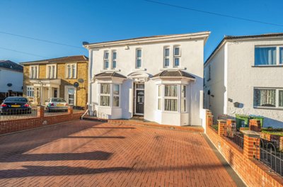 Property on Millbrook Road East, SO15 1HP