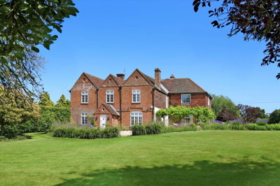 Property on Swanthorpe Lane, GU10 5HH