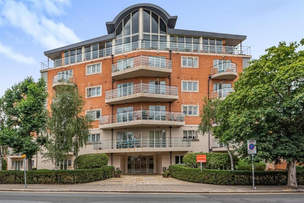 Property main image