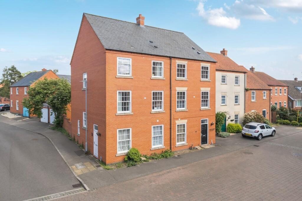 Terraced House