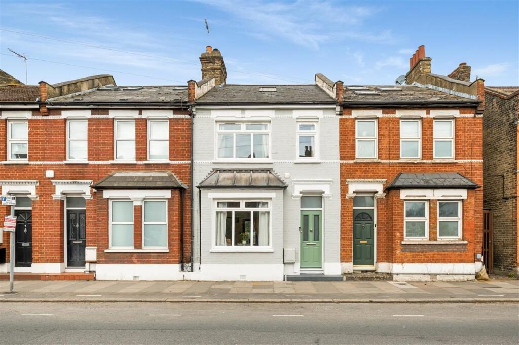 Terraced House