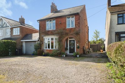 Property on Leicester Road, LE67 9RG