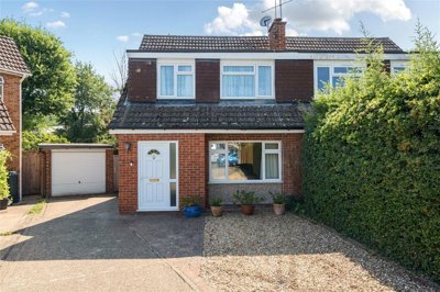Property on GU23 6LJ