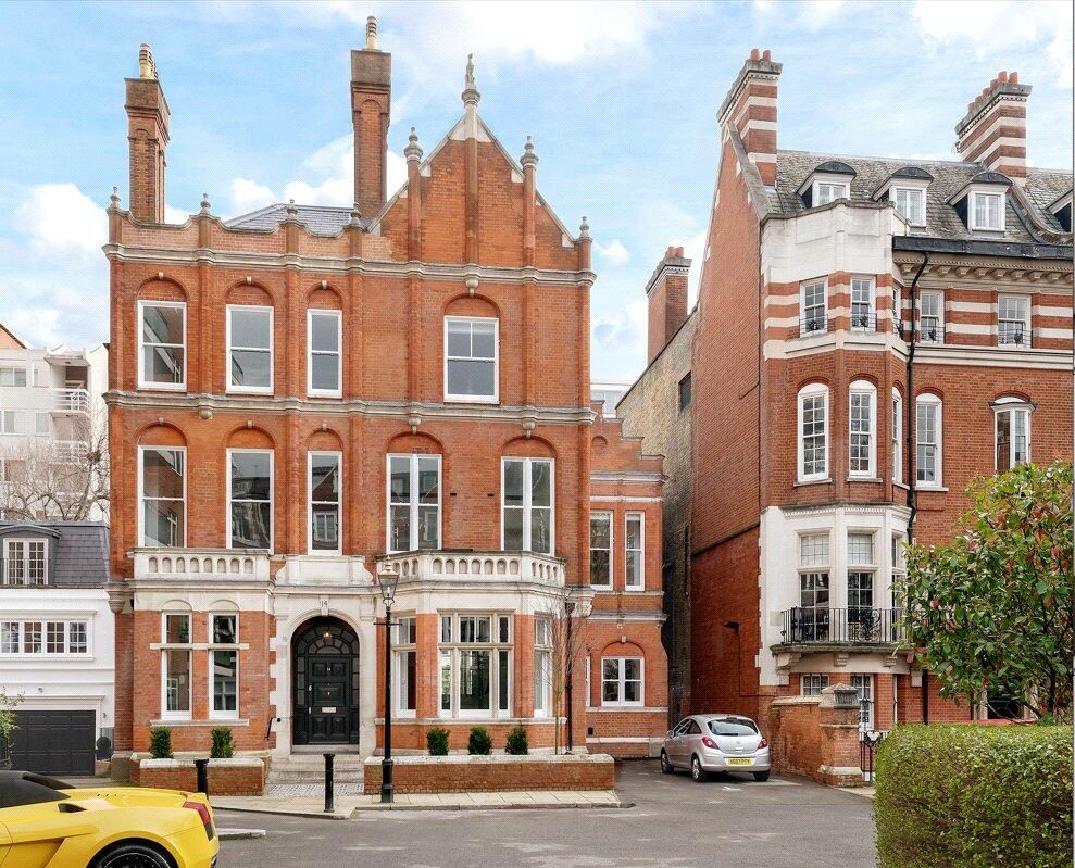 Terraced House