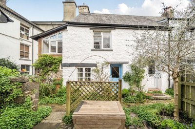 Property on Tudor Court, TQ13 7QF