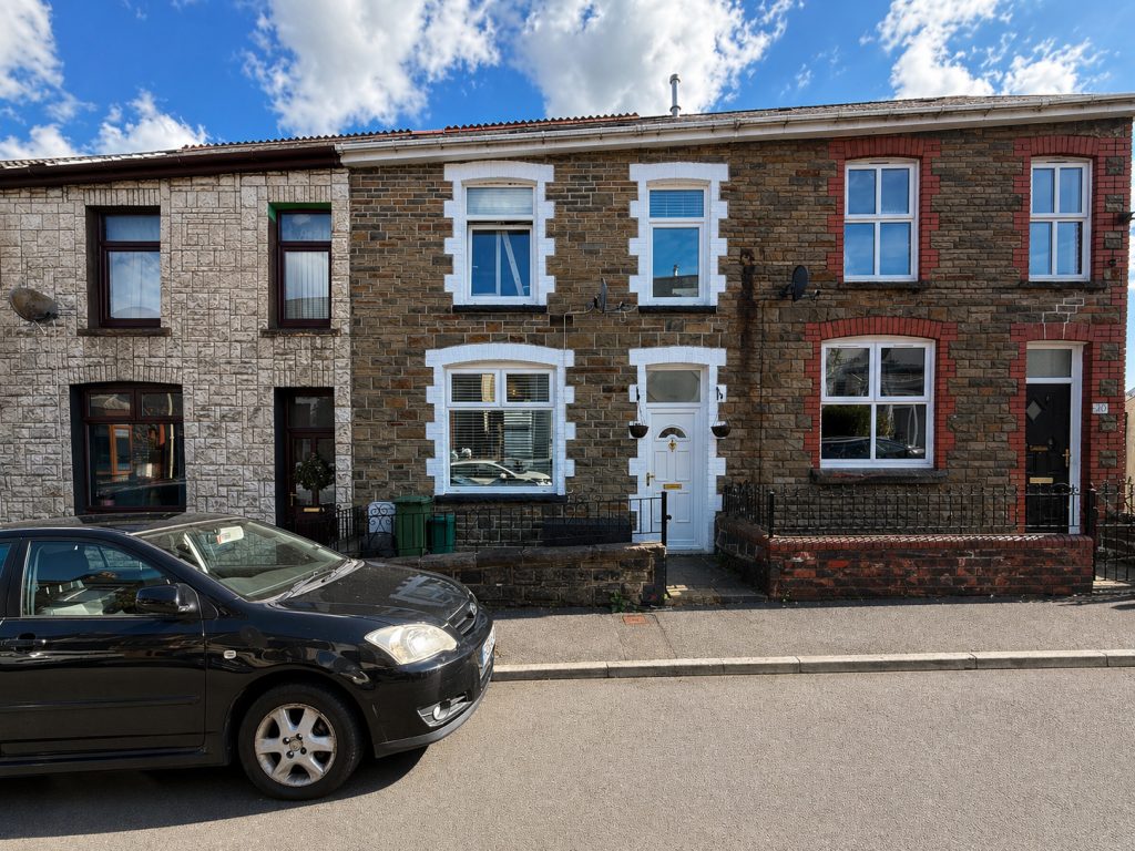 Terraced House