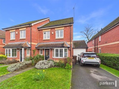 Property on Mays Close, RG6 1JY