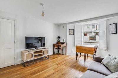 Property on Mosslea Road, SE20 7BW