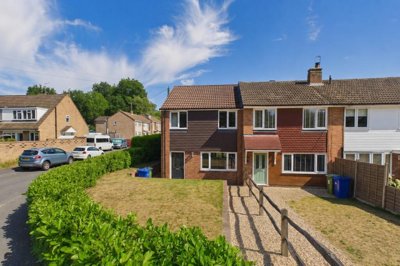 Property on GU47 8NG