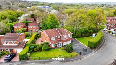 Property on Peterbrook Close, B98 7YF