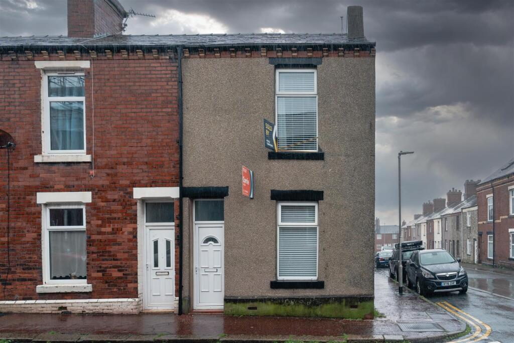Terraced House