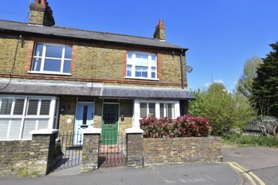 Property on Park Road, WD3 1HU