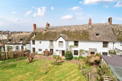 Property on Park Road, EX17 3BS