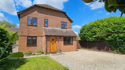 Property on Meads Close, RG20 7JD