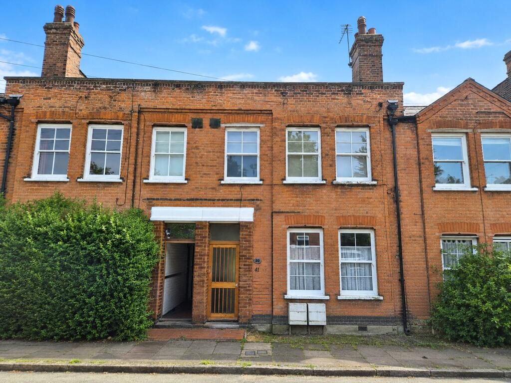 Property main image