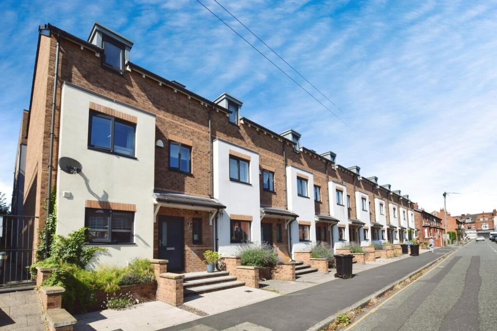Terraced House