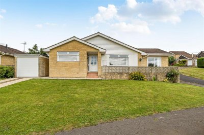 Property on SN15 3NU