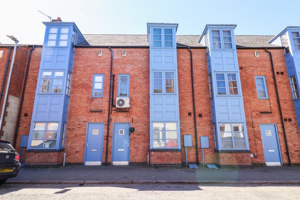 Terraced House