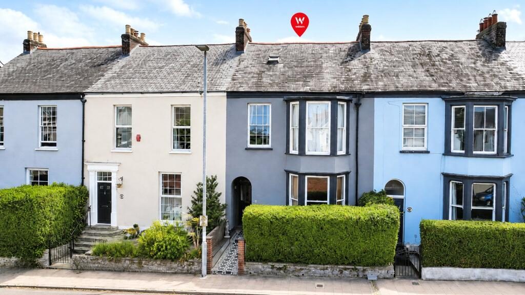 Property main image