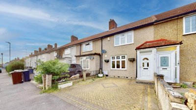 Property on Turnage Road, RM8 1QT