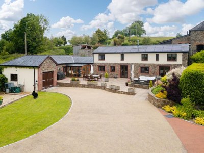 Property on EX17 4RU